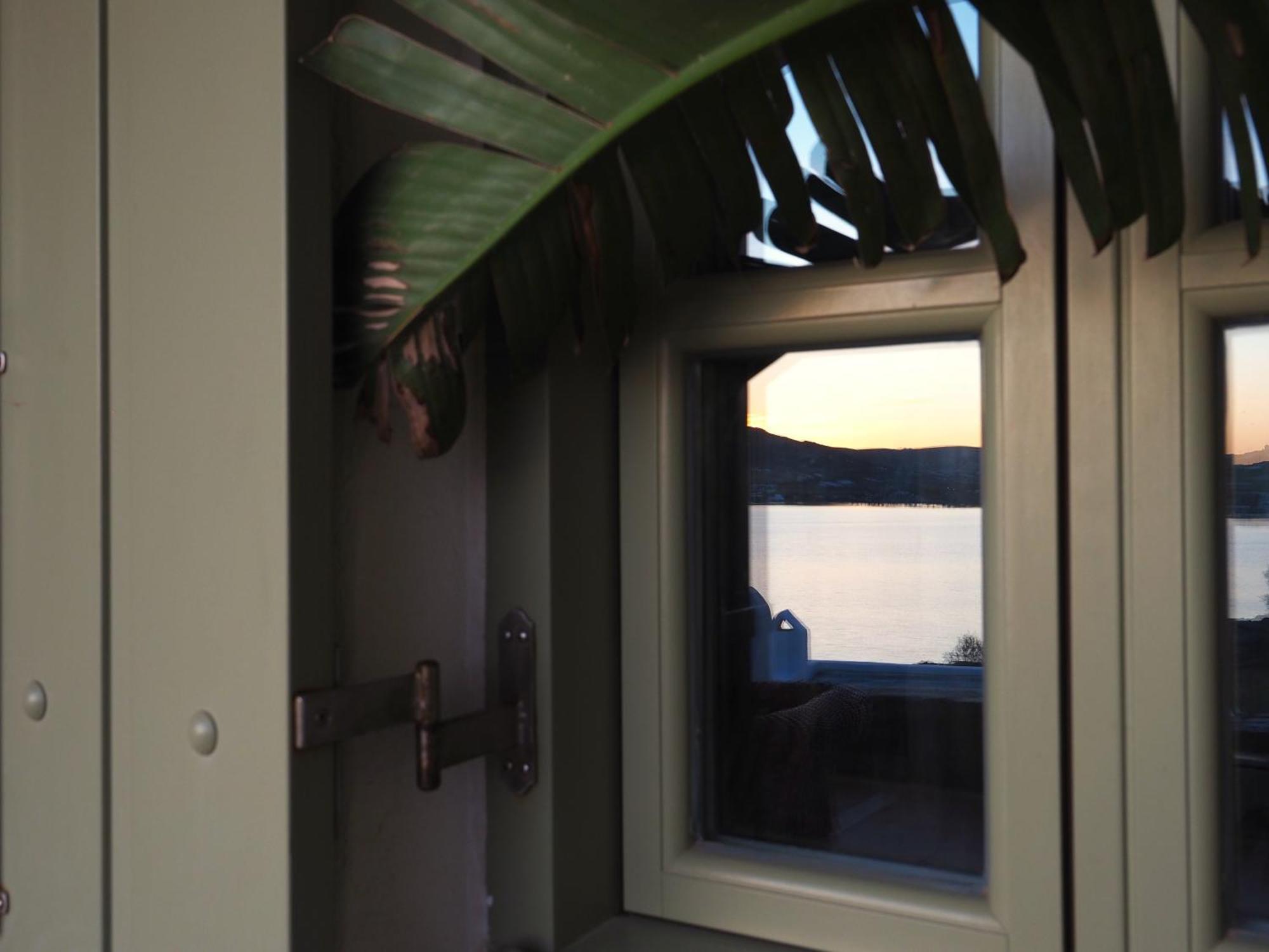 Ochre Dream, Beach Front & Sunset Villa Naousa Room photo