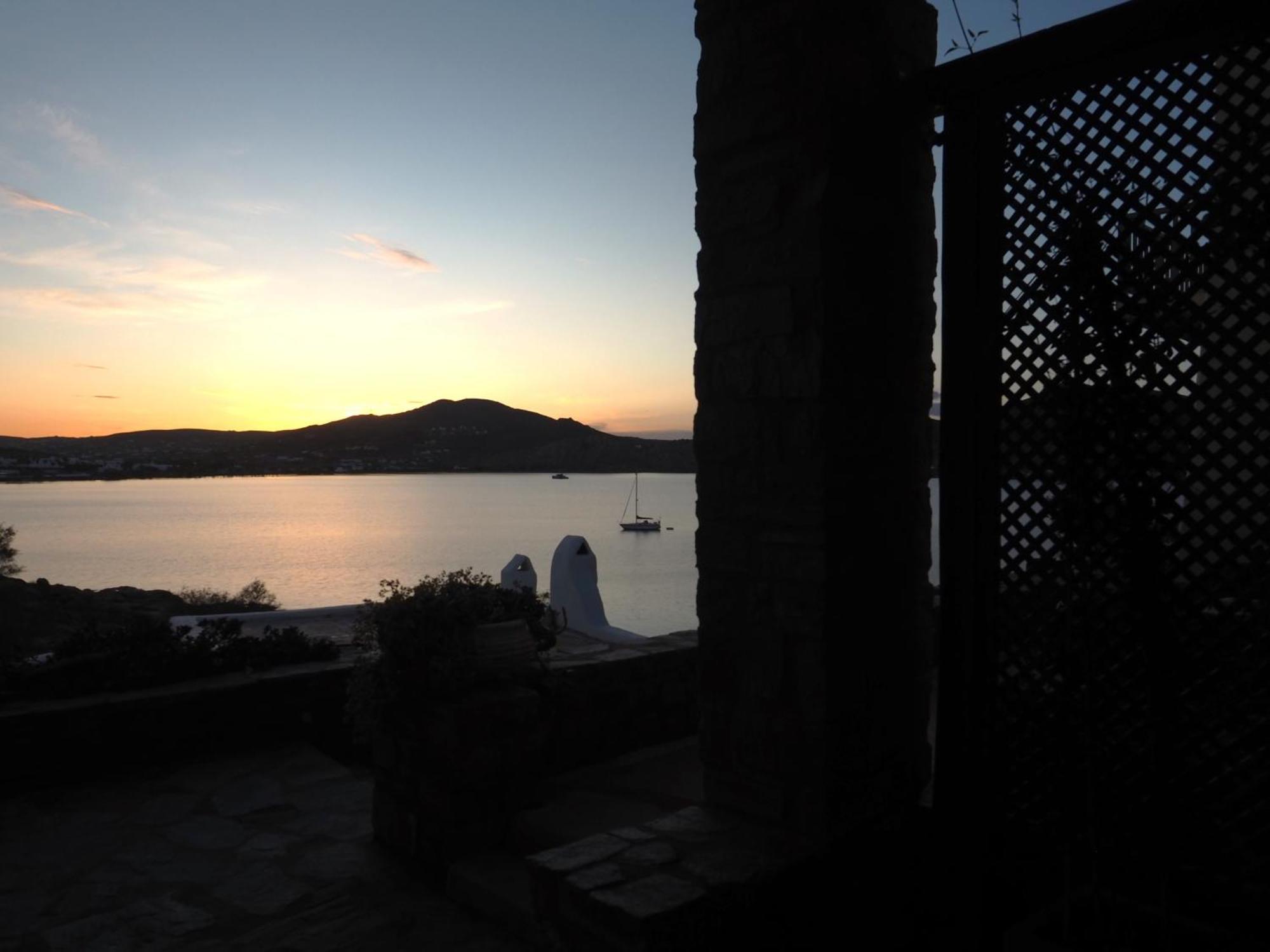 Ochre Dream, Beach Front & Sunset Villa Naousa Room photo